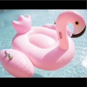 Flamingo Float with Ice Chest and Cup Holders!